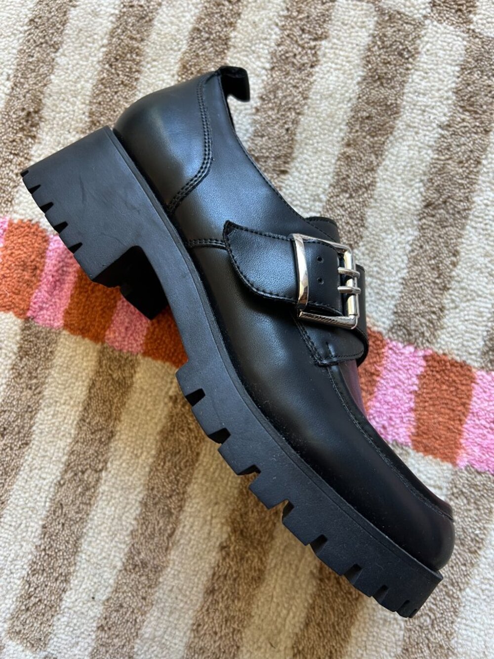 NWOT Black Marc Fisher Platform Loafers, size 8 - Picture 7 of 7